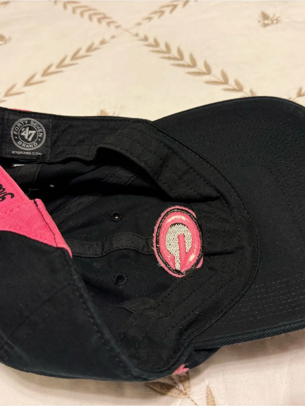 ‘47 Green Bay Packers Black and Pink Embroidered Adjustable Hat